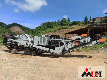 四川西昌時(shí)產(chǎn)150噸硬質(zhì)巖移動(dòng)破碎生產(chǎn)線